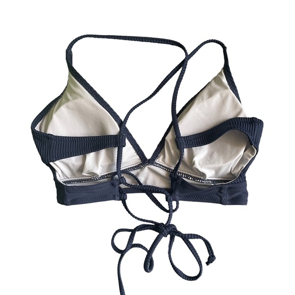 Amazin Zaful Ribbed Bikini Top with Adjustable Straps and Removable Pads (size M - Picture 3 of 7